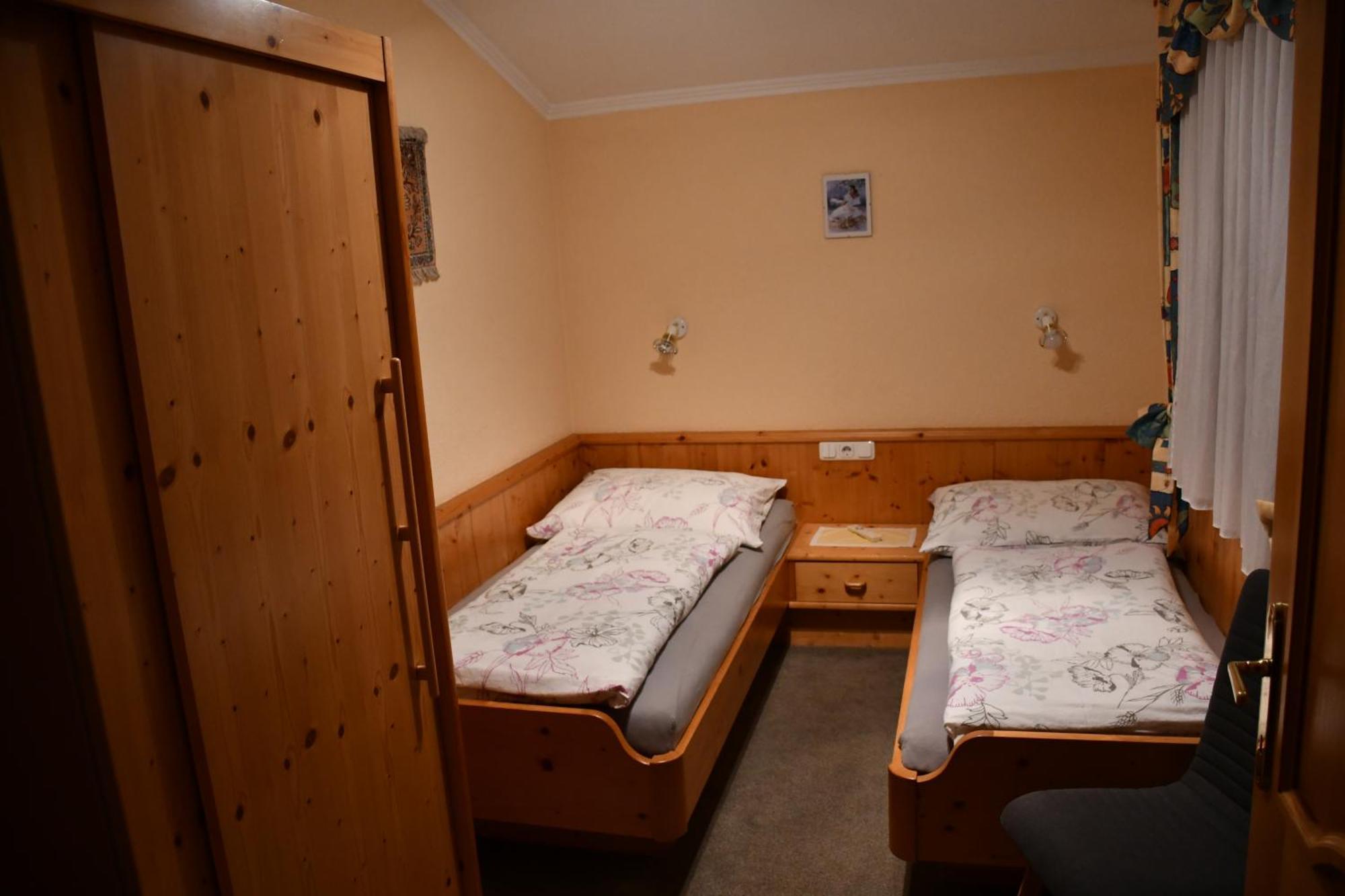 Gaestehaus Brugger Neukirchen am Großvenediger Cameră foto