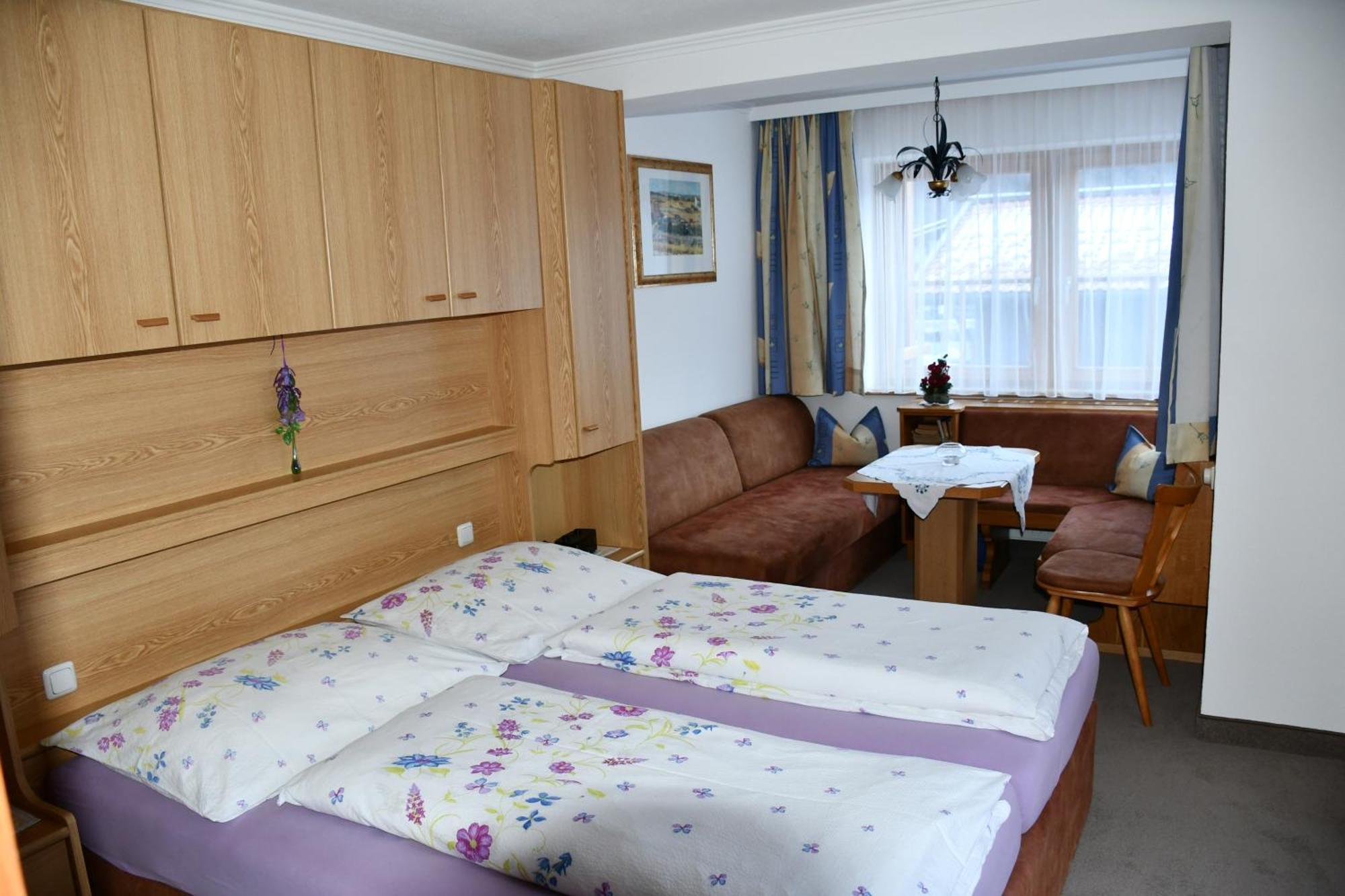Gaestehaus Brugger Neukirchen am Großvenediger Cameră foto